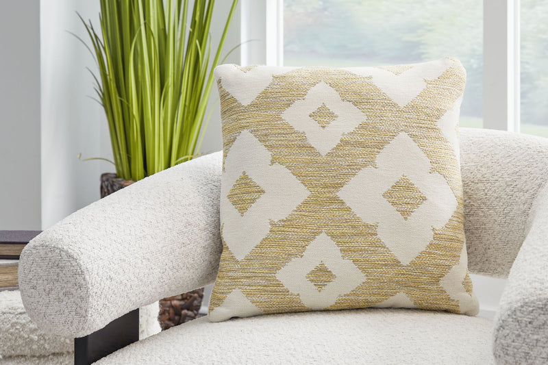 Brockner Next-Gen Nuvella - Indoor/Outdoor Pillow (Set of 4) - Brown / Yellow