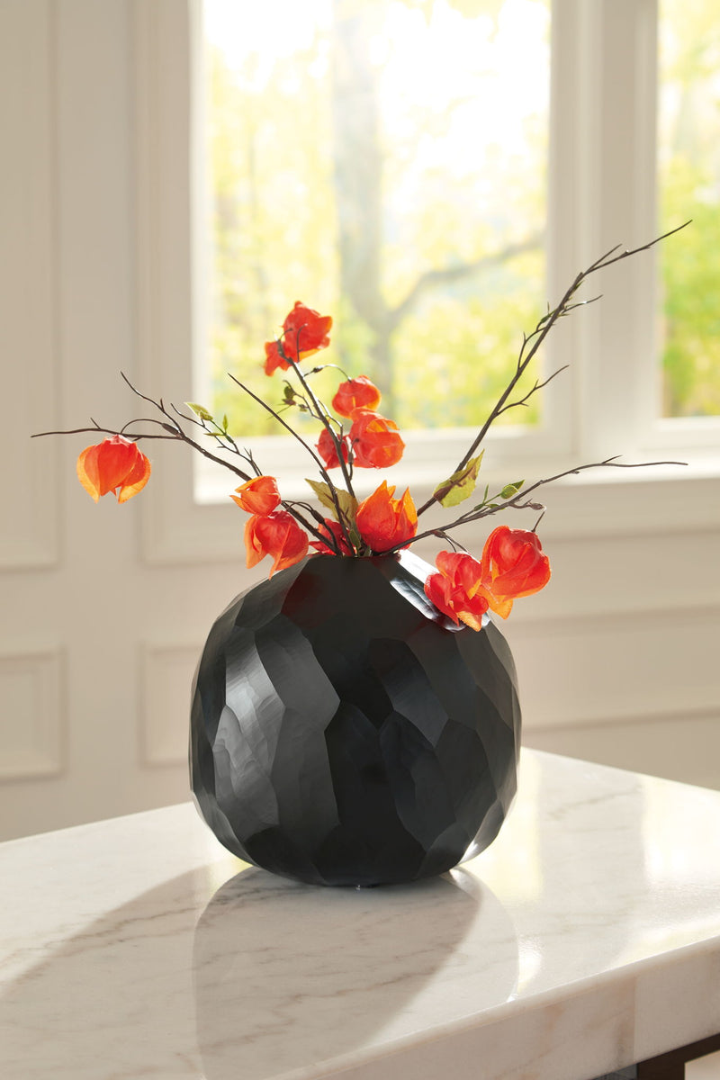 Ryanford - Vase - 6.9" - Black