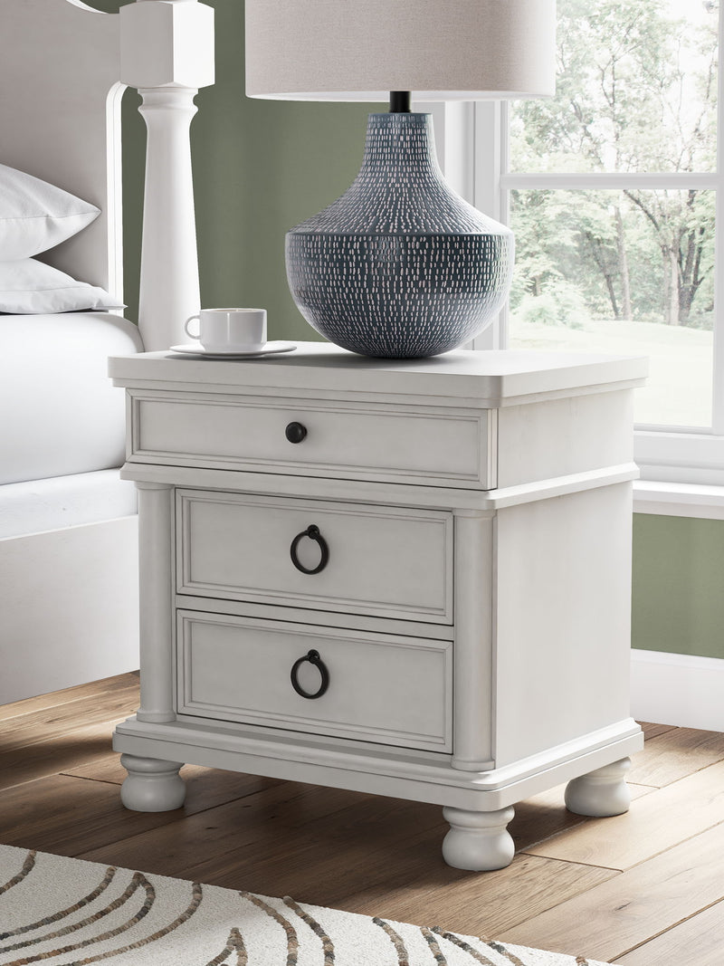Rowlenstown - Three Drawer Night Stand - Antique White