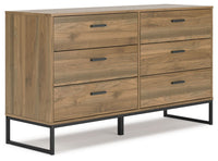 Deanlow - Six Drawer Dresser - Honey